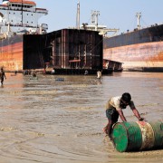 shipbreaking yard in chittagong